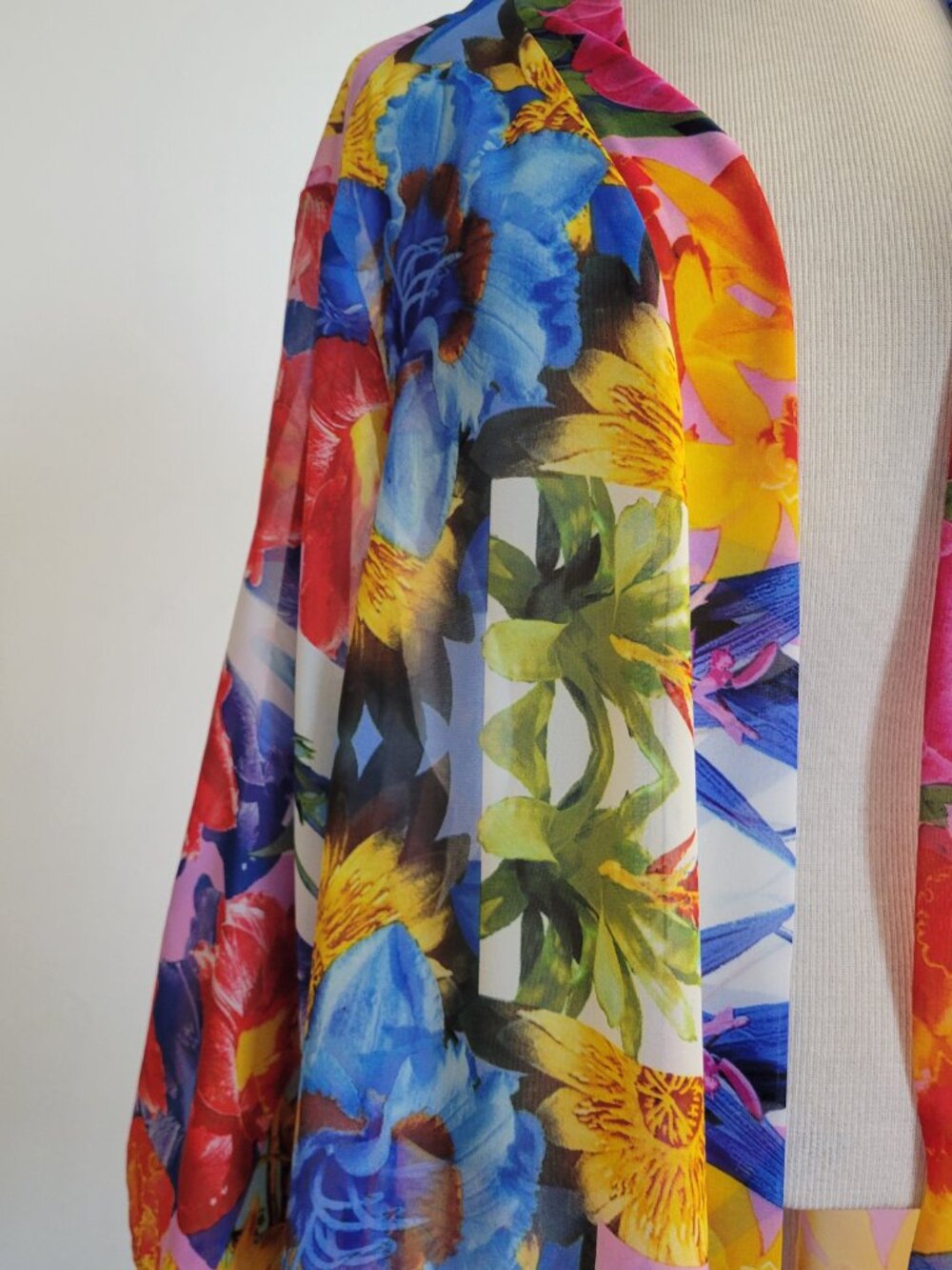 Vibrant Floral Art-to-Wear Sheer Kimono Jacket | S/M - Picture 5 of 16